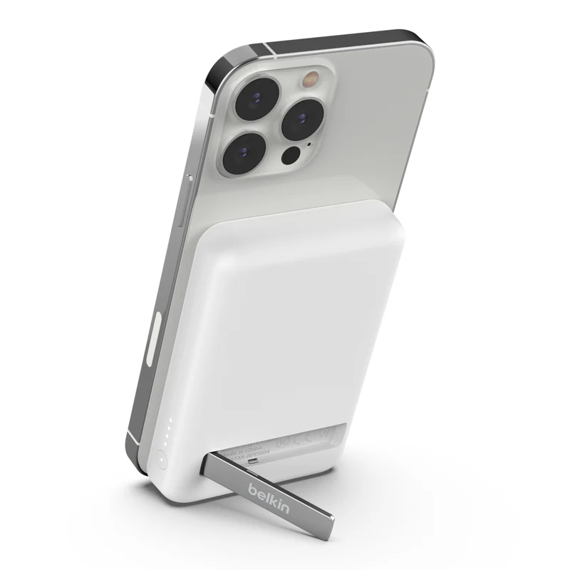 Batería externa inalámbrica y magnética con soporte 5.000 mAh BoostCharge de Belkin - Blanco