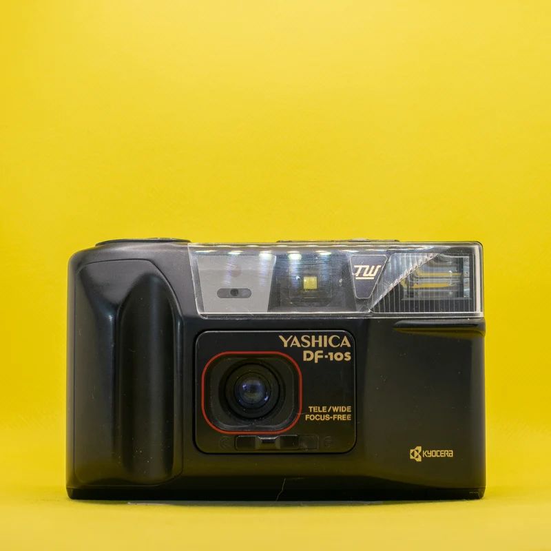 Yashica DF-10S - Cámara Analógica Compacta de 35mm